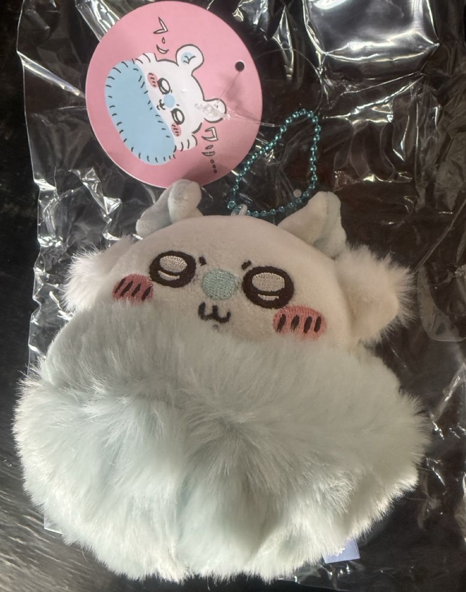 Chiikawa: Big Fluffy Tail Mascot Keychain - Momonga (Swaddle Ver.) 10cm