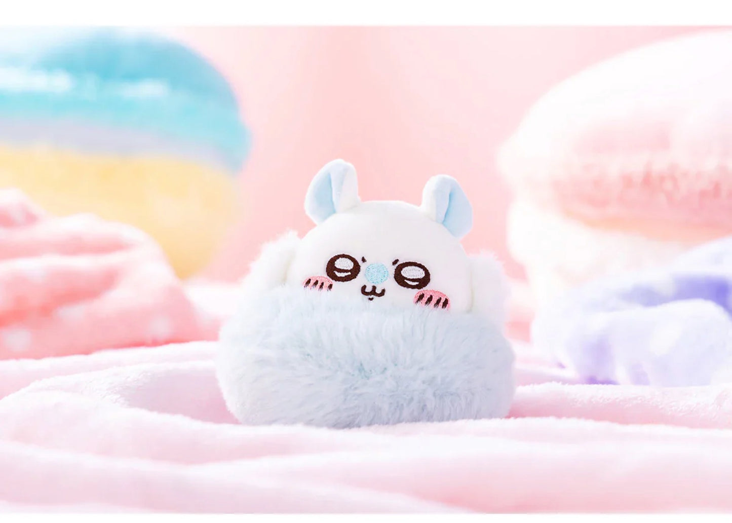 Chiikawa: Big Fluffy Tail Mascot Keychain - Momonga (Swaddle Ver.) 10cm